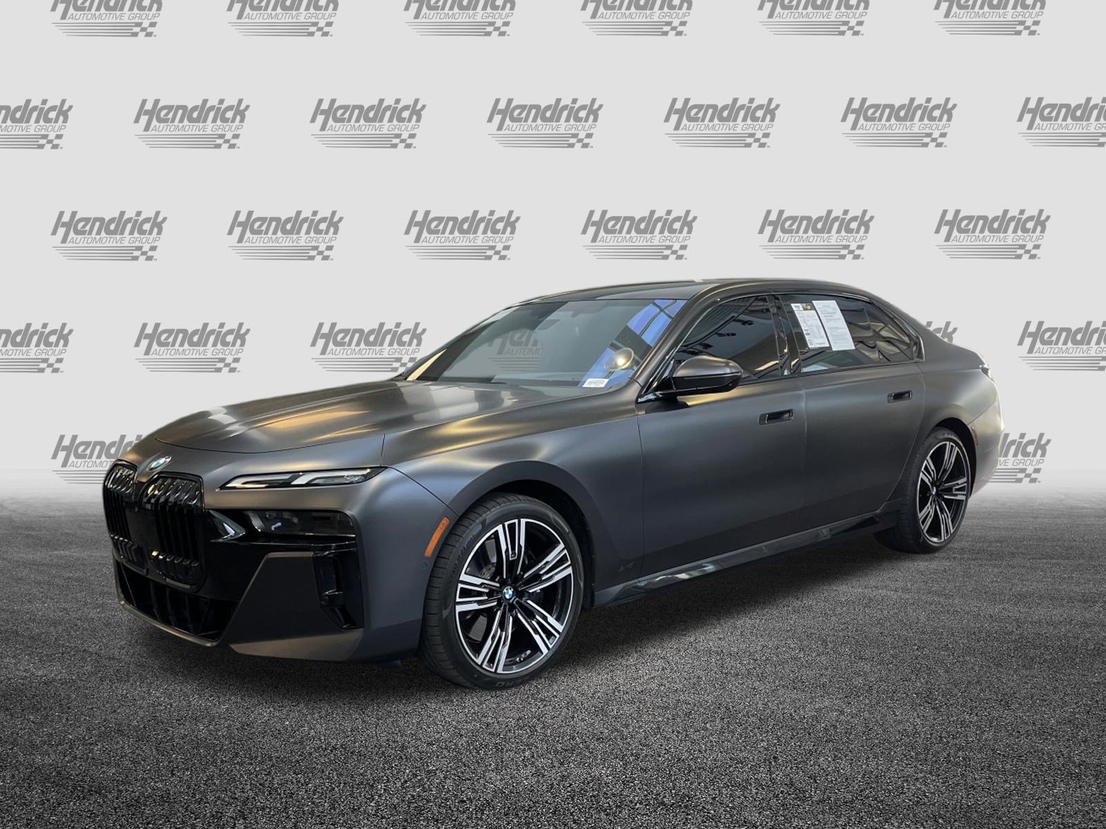 Used 2023 BMW 740i RWD image 6