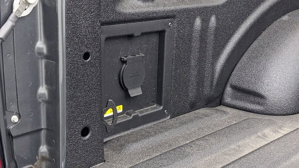 New 2026 Ford F150 Lariat w/ Equipment Group 502A High image 6