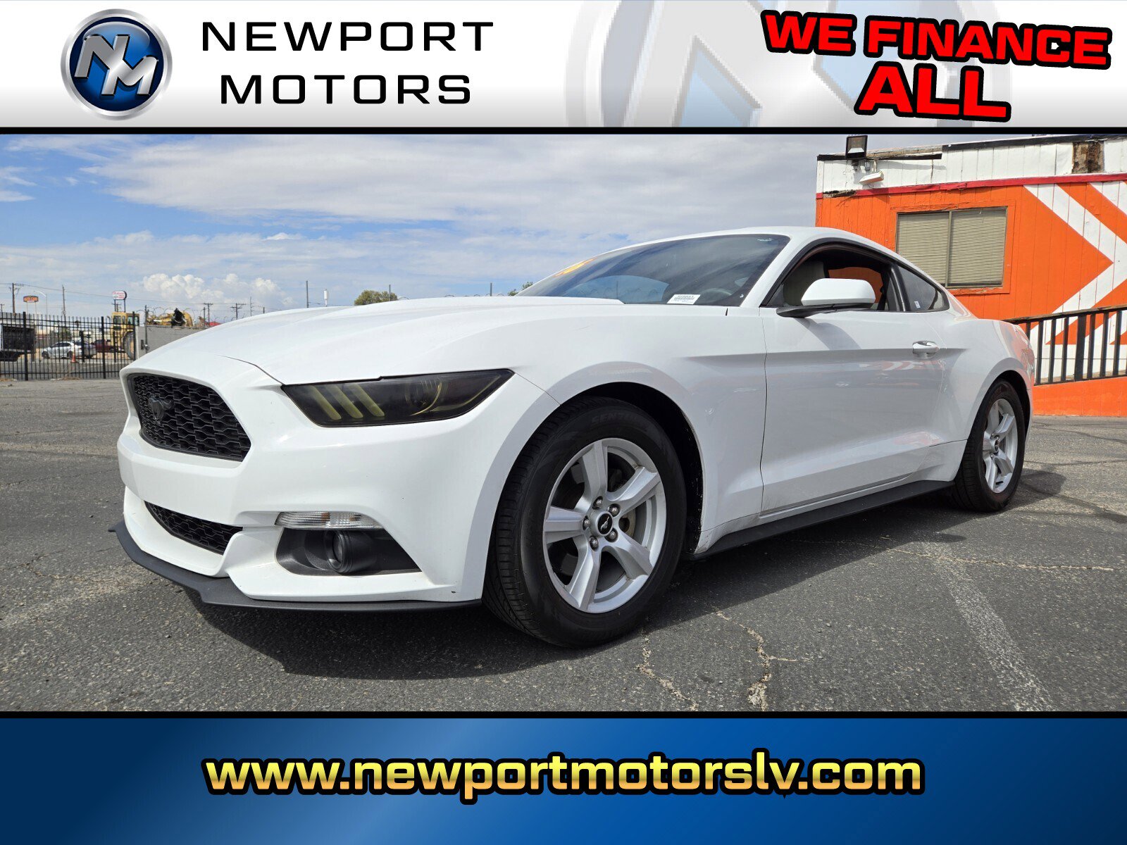 Used 2015 Ford Mustang Coupe RWD image 1