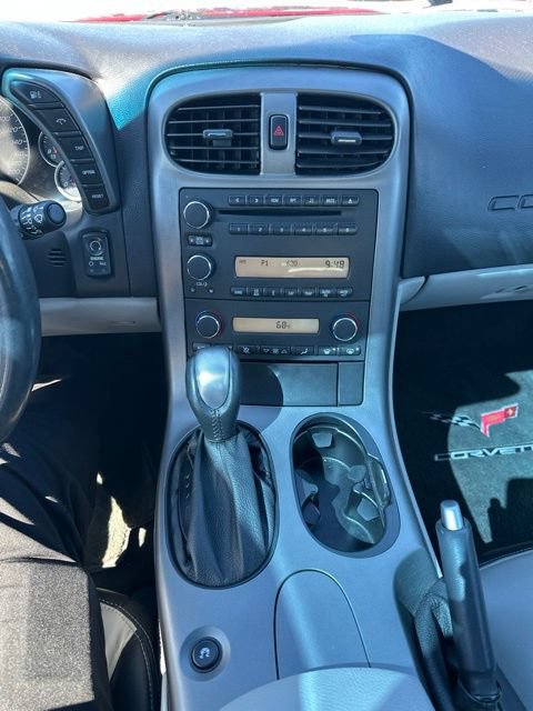 Used 2007 Chevrolet Corvette Coupe w/ Preferred Equipment Group RWD image 25