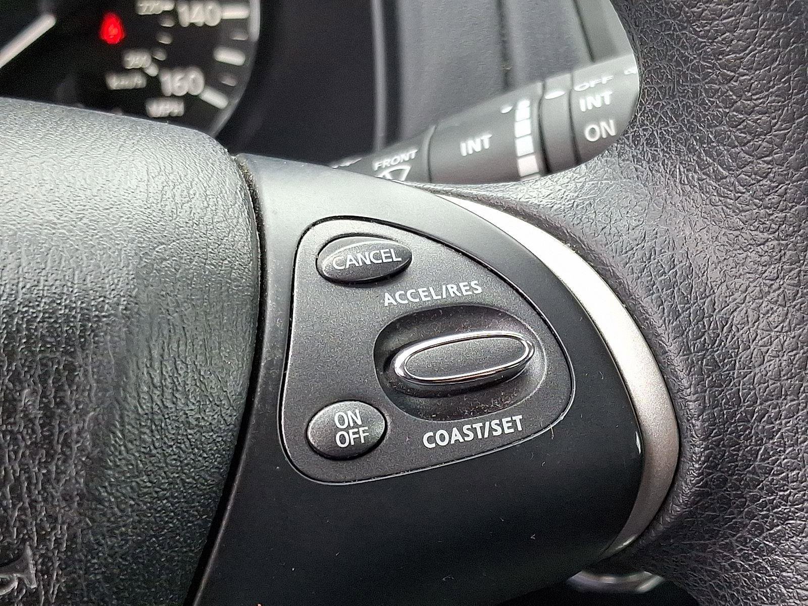 Used 2020 Nissan Pathfinder S image 23