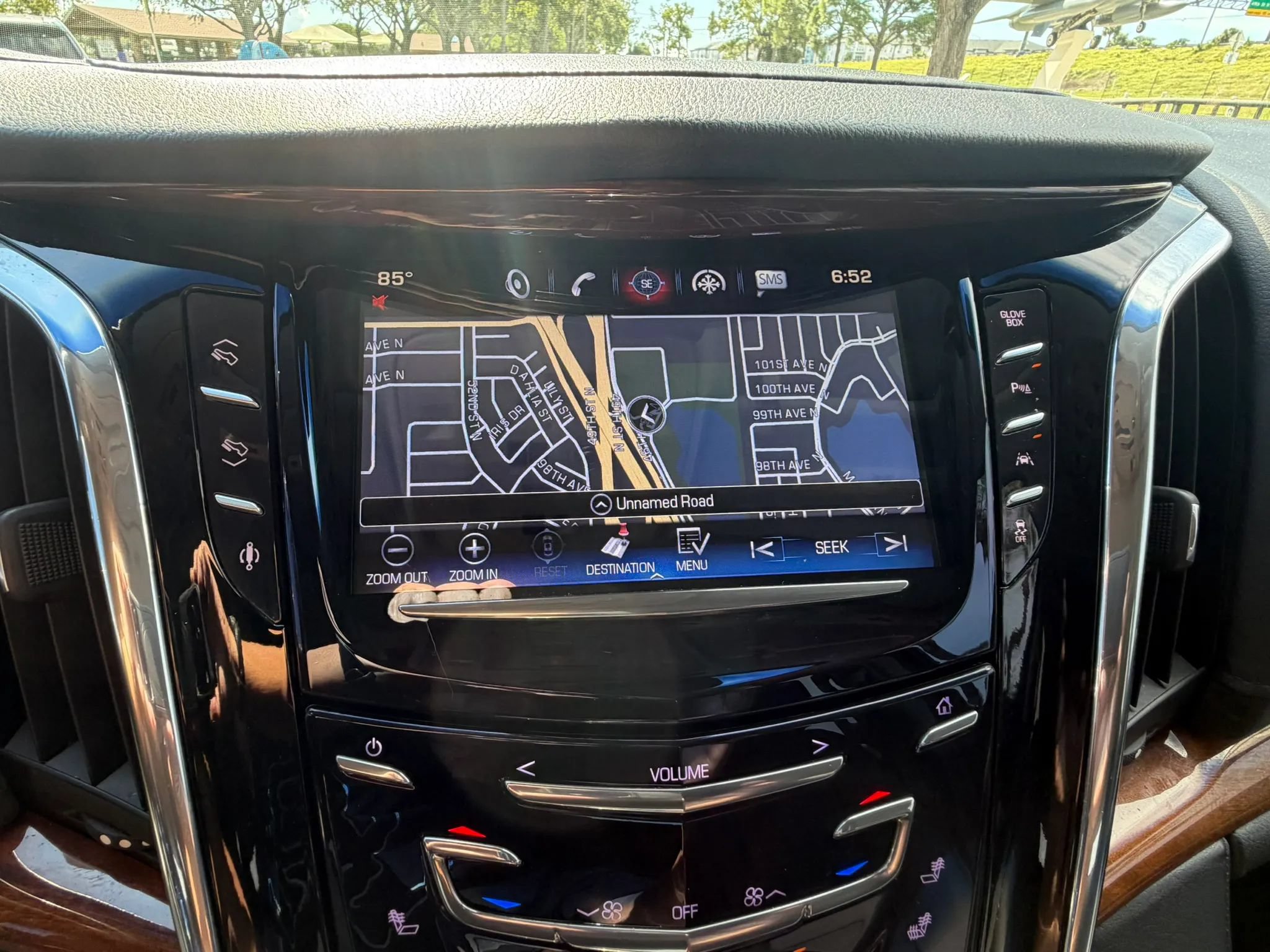 Used 2016 Cadillac Escalade Luxury RWD image 43