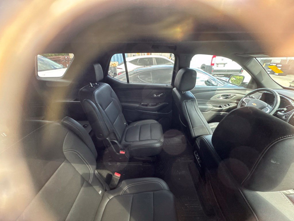 Used 2022 Chevrolet Traverse LT FWD image 13