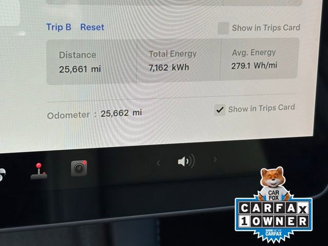 Used 2025 Tesla Model Y Long Range image 11