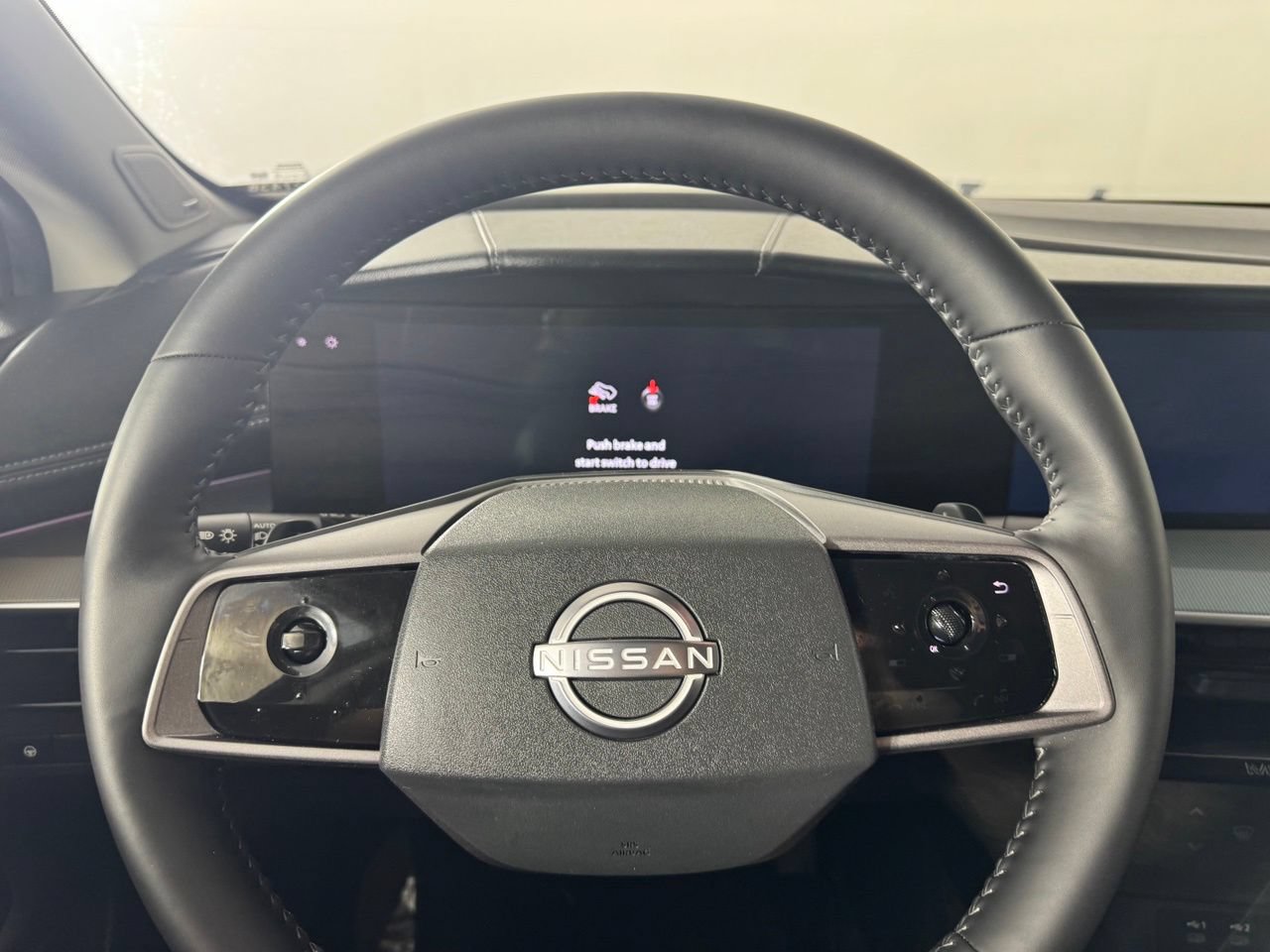 Used 2025 Nissan Murano SL AWD/4WD image 12