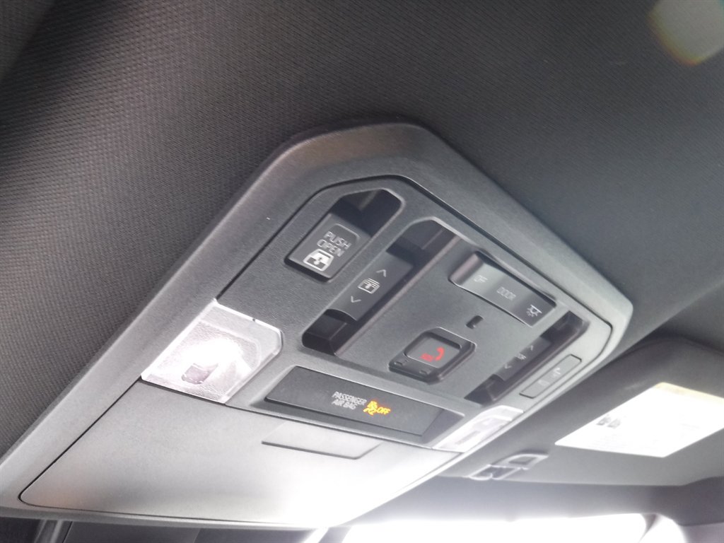 Used 2024 Toyota Tundra Platinum image 28