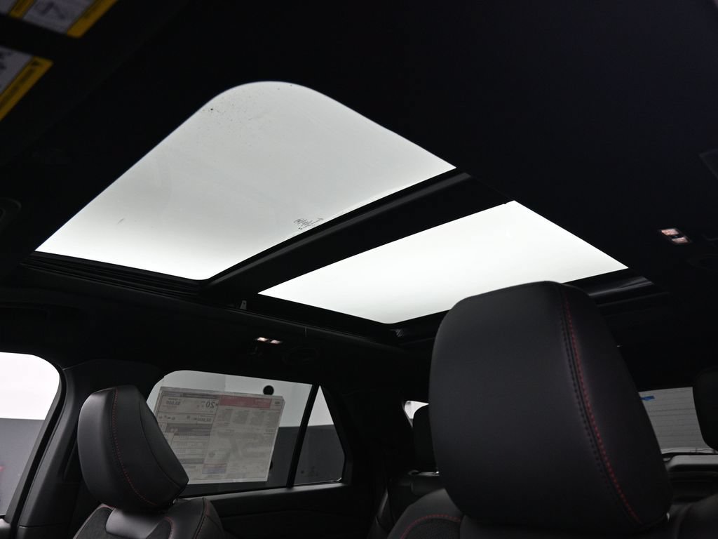 Certified 2025 Ford Explorer ST w/ Sun And Sound Package AWD/4WD image 10