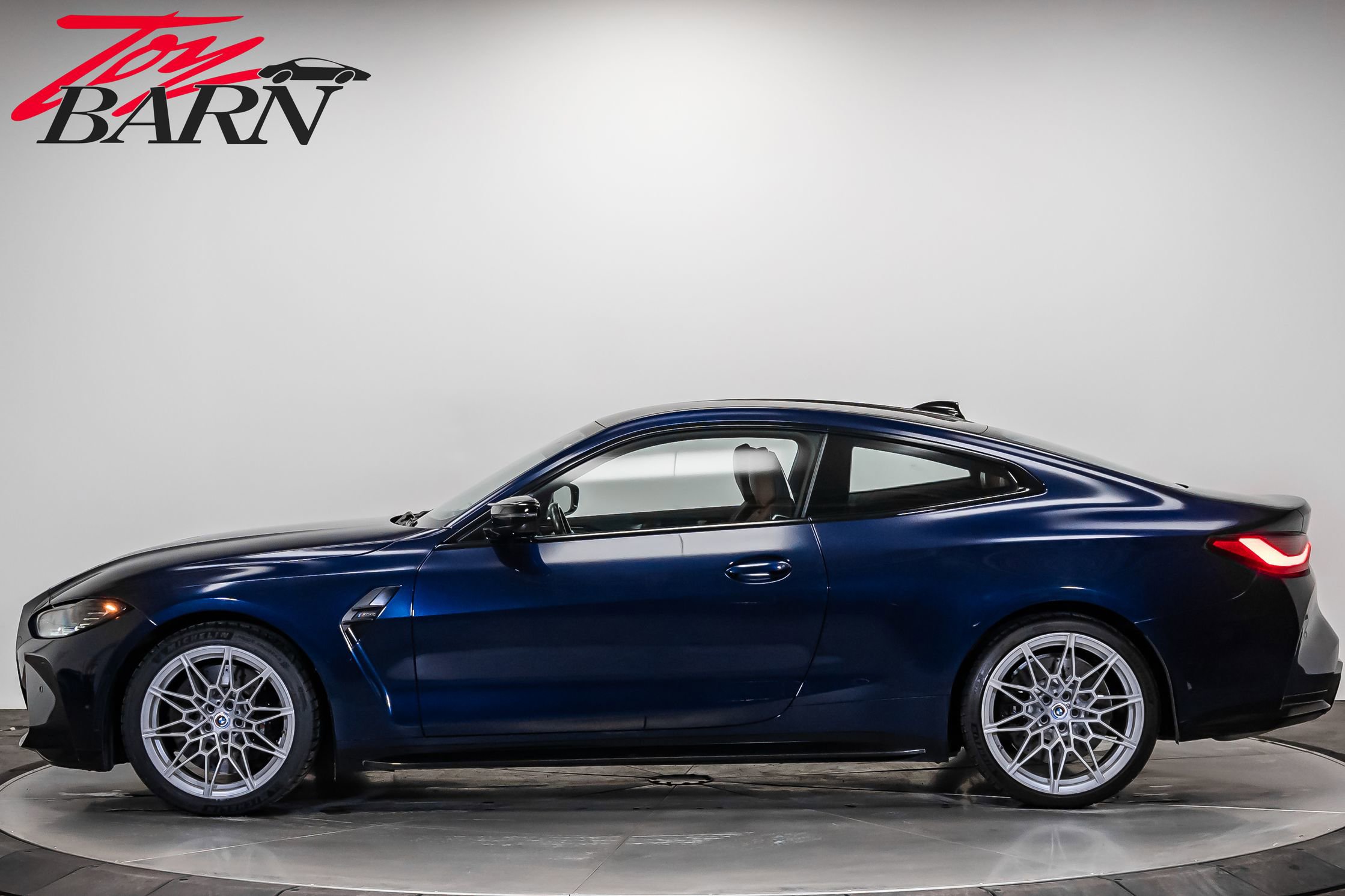 Used 2023 BMW M4 Coupe w/ Executive Package image 2