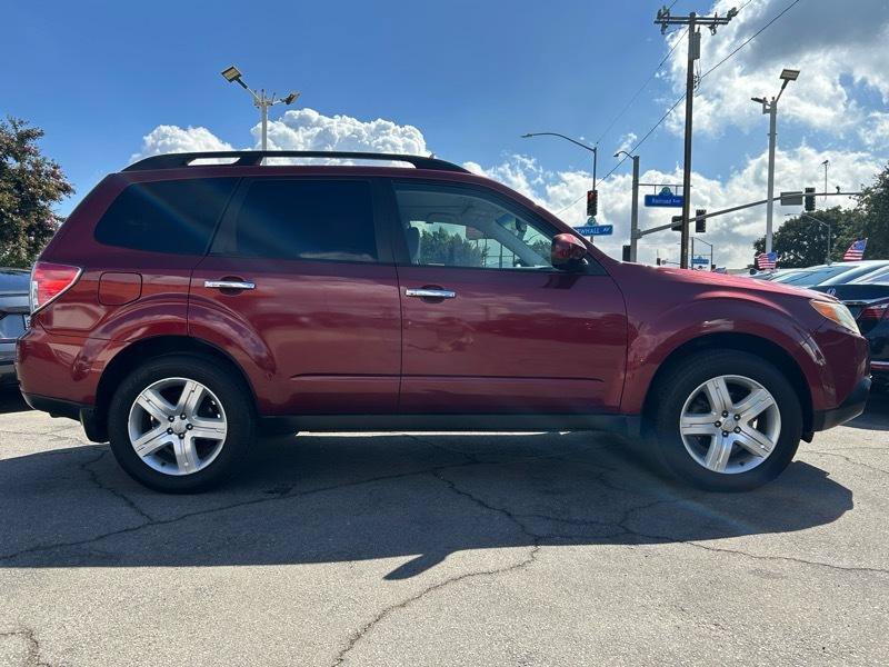 Used 2010 Subaru Forester 2.5X Premium AWD/4WD image 3