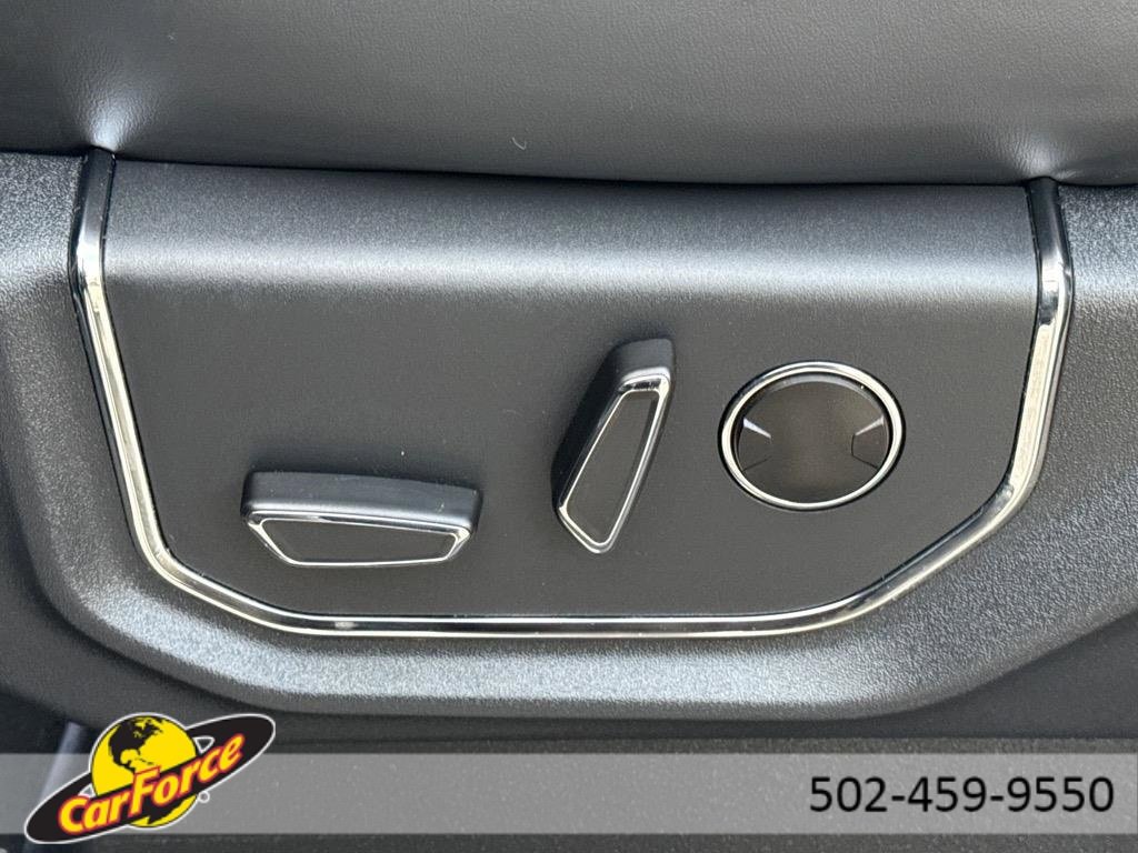 Used 2023 Ford Expedition Max Platinum image 19