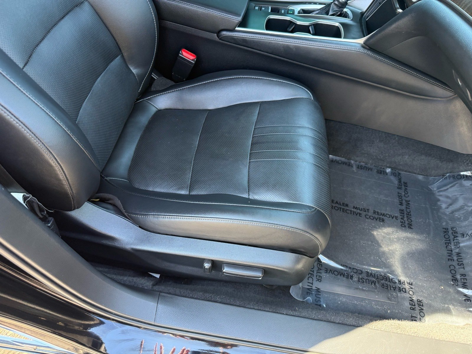 Used 2022 Honda Accord EX-L image 32