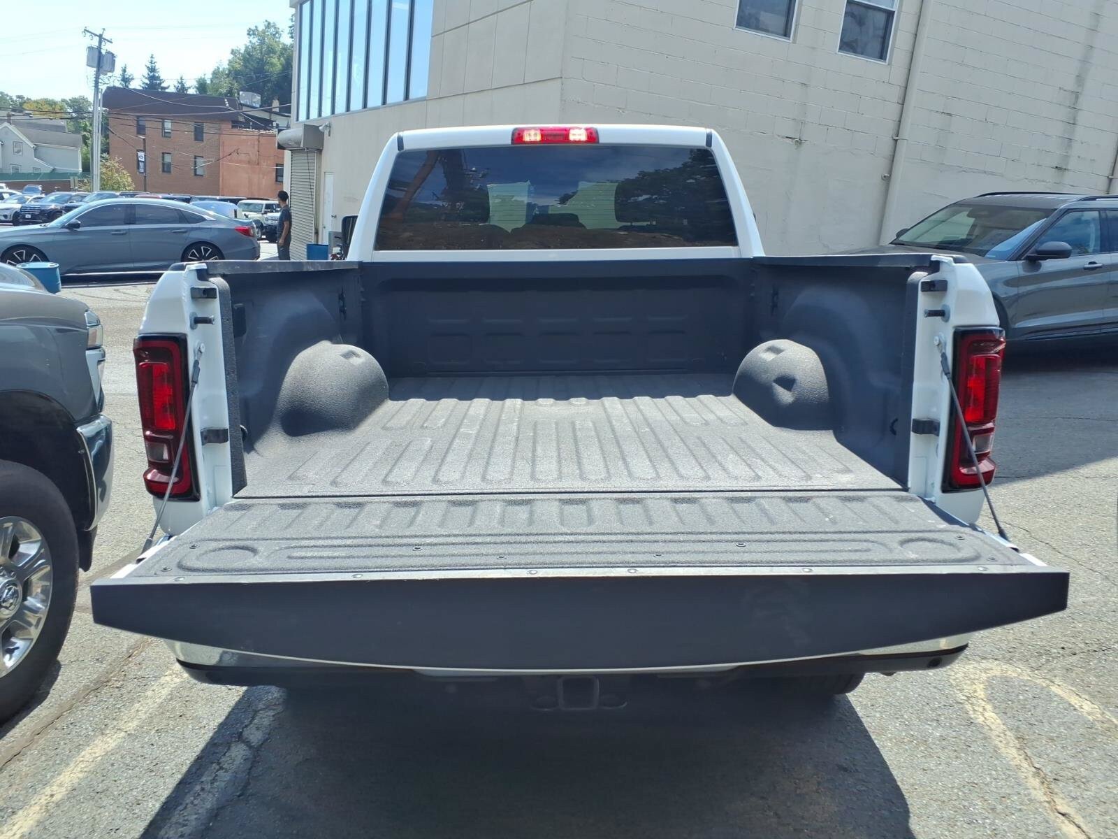 Certified 2026 RAM 2500 Big Horn AWD/4WD image 9