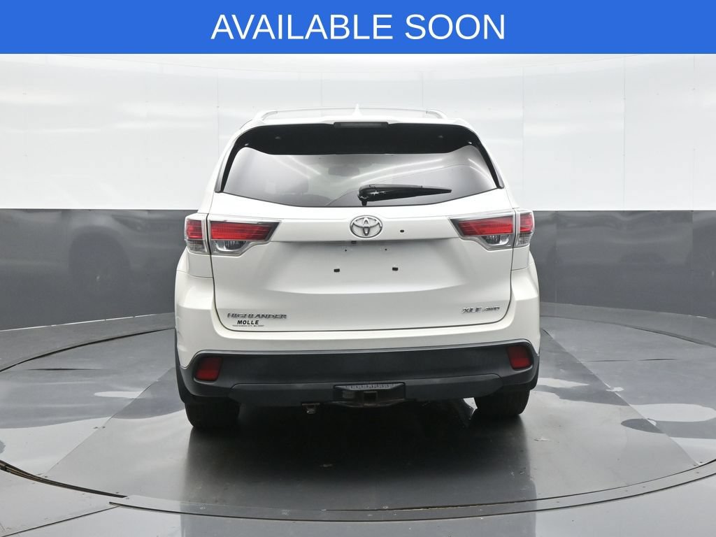 Used 2016 Toyota Highlander XLE AWD/4WD image 6