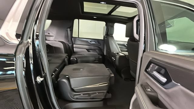 New 2026 GMC Yukon XL Elevation w/ Elevation Premium Package AWD/4WD image 29