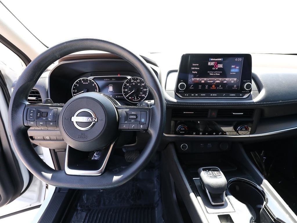 Used 2023 Nissan Rogue SV AWD/4WD image 12