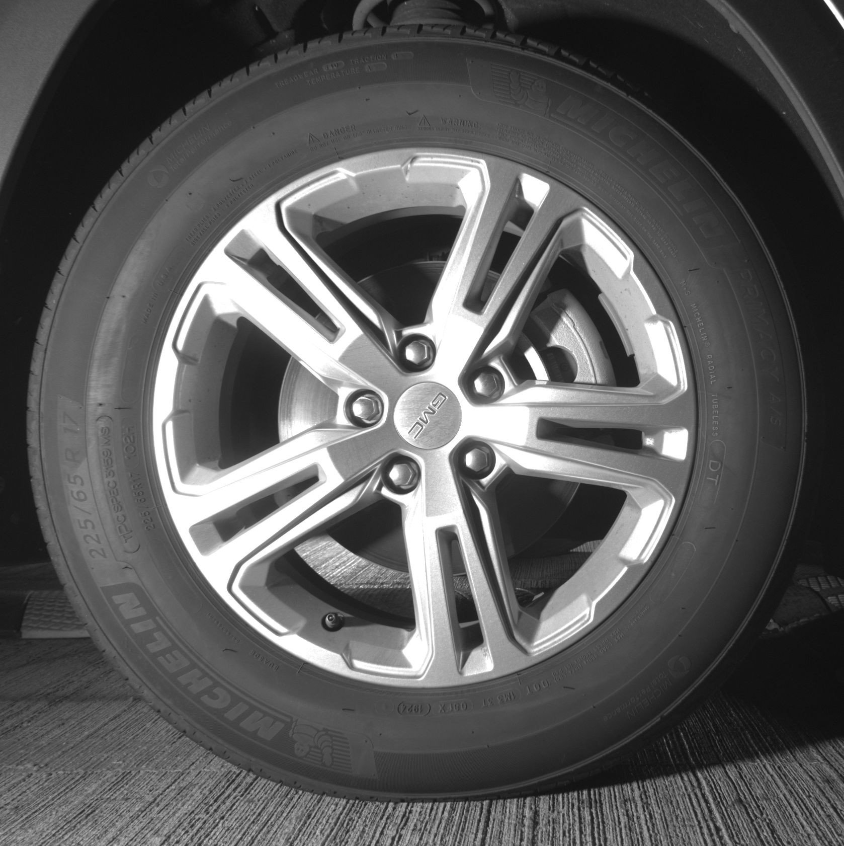 Used 2024 GMC Terrain SLE image 18