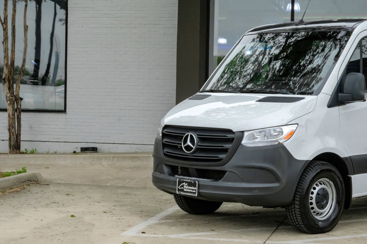 Used 2023 Mercedes-Benz Sprinter 2500 image 5
