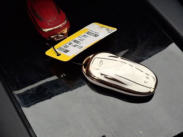 Used 2017 Tesla Model S 90D image 18