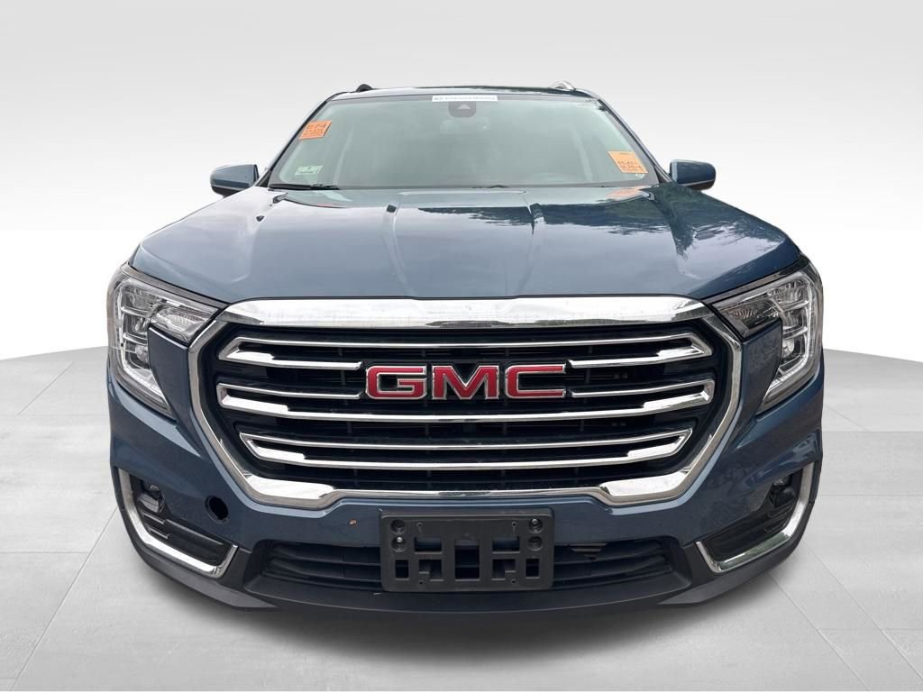 Used 2024 GMC Terrain SLT AWD/4WD image 12