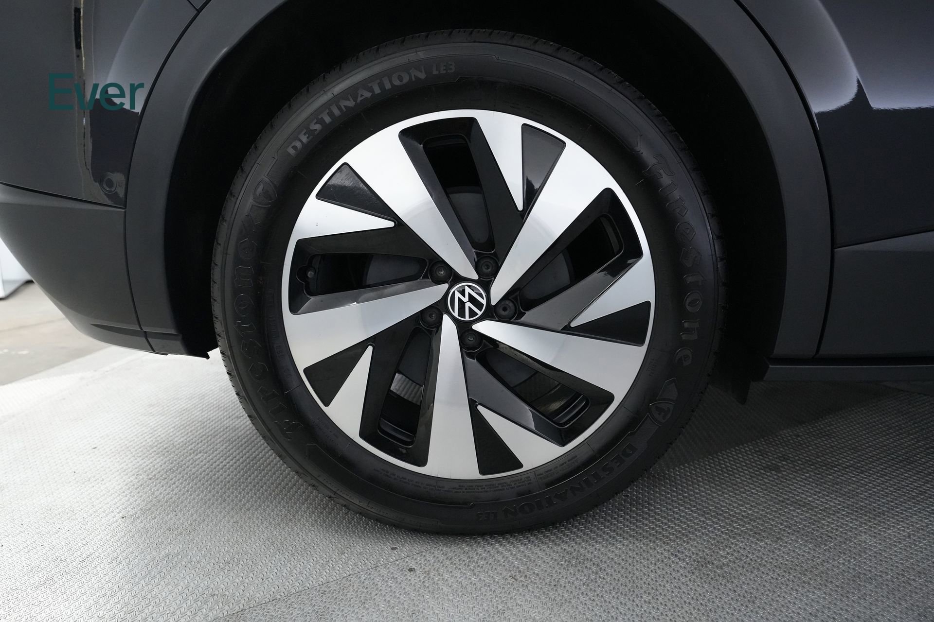 Used 2023 Volkswagen ID.4 Pro image 22