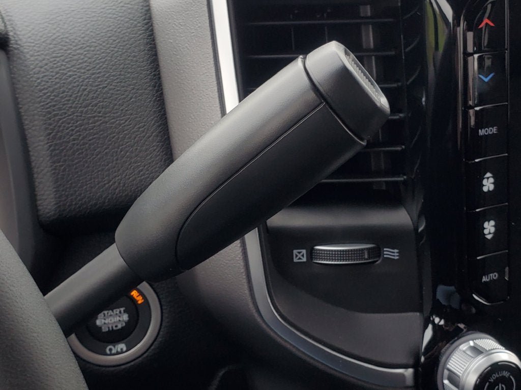 New 2027 RAM 3500 Big Horn AWD/4WD image 22