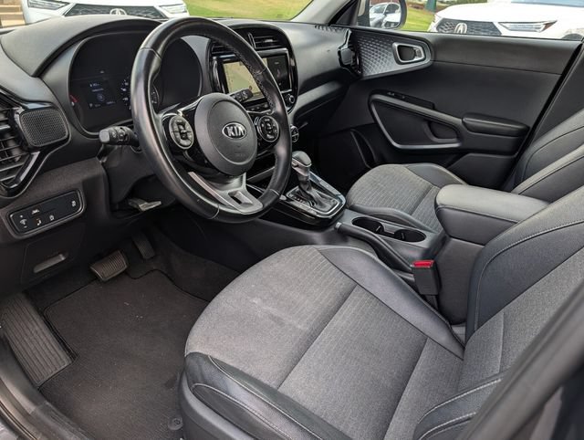 Used 2020 Kia Soul EX FWD image 6
