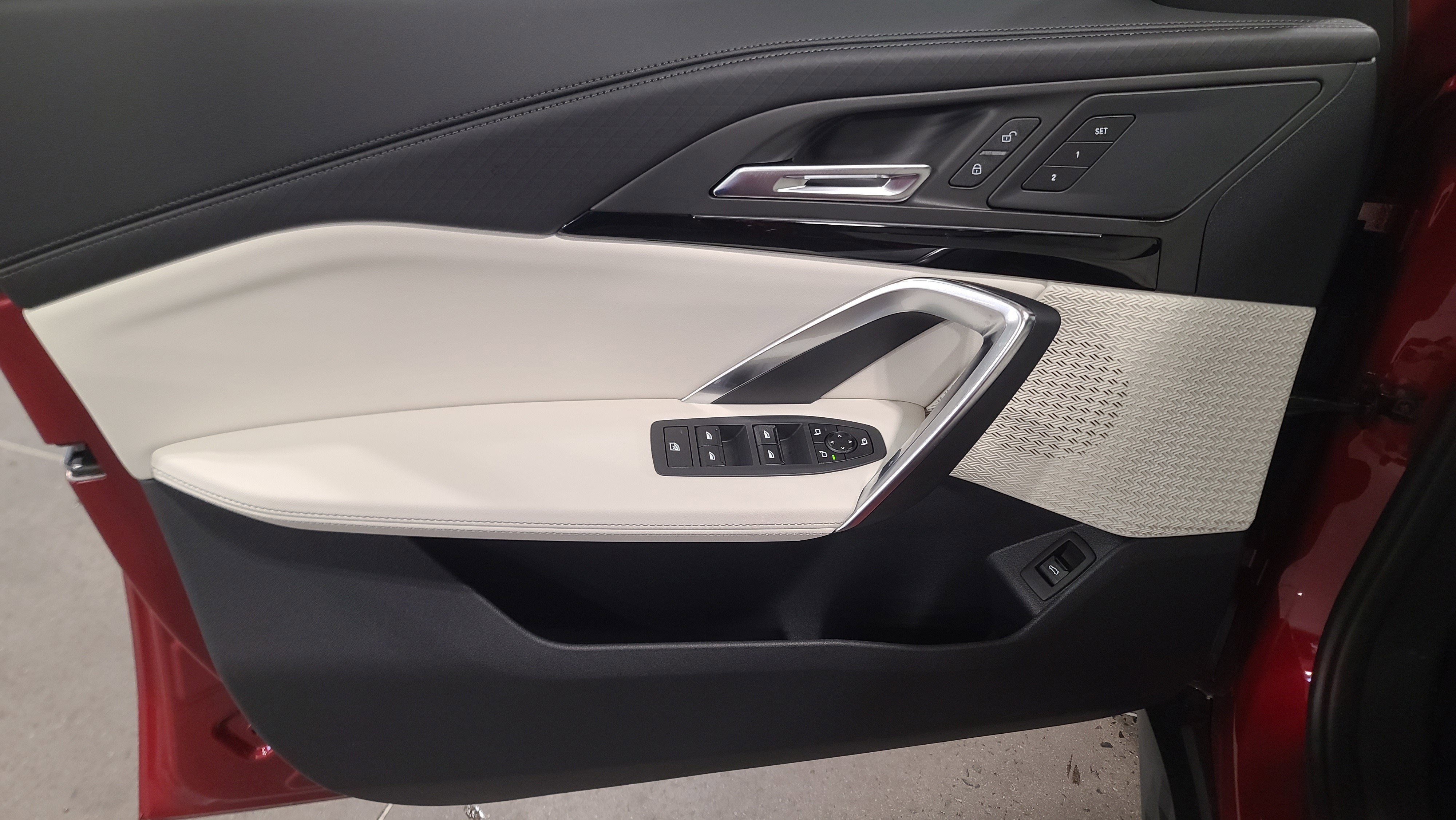 Used 2026 BMW X2 xDrive28i w/ Technology Package AWD/4WD image 11