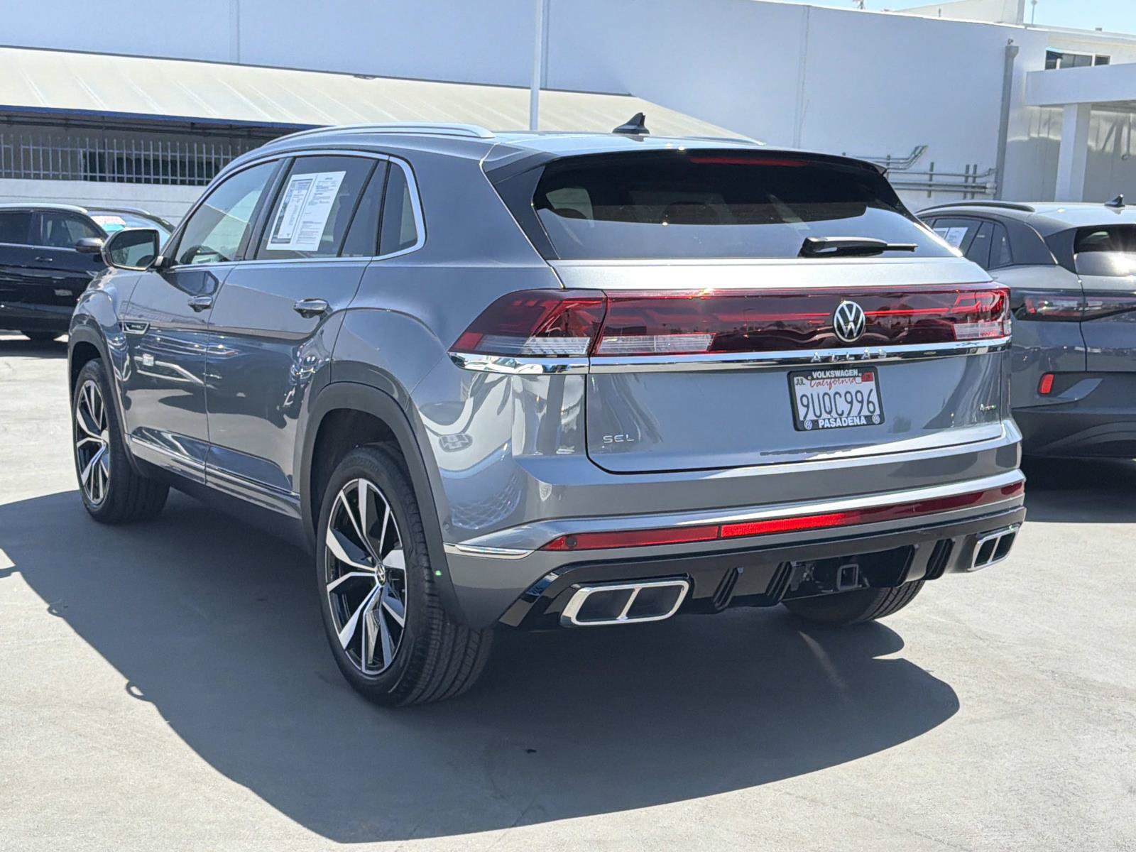 Certified 2025 Volkswagen Atlas Cross Sport SEL Premium R-Line AWD/4WD image 3