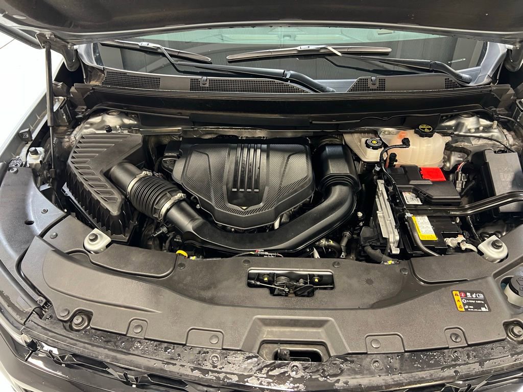 Used 2024 Chevrolet Traverse RS image 34