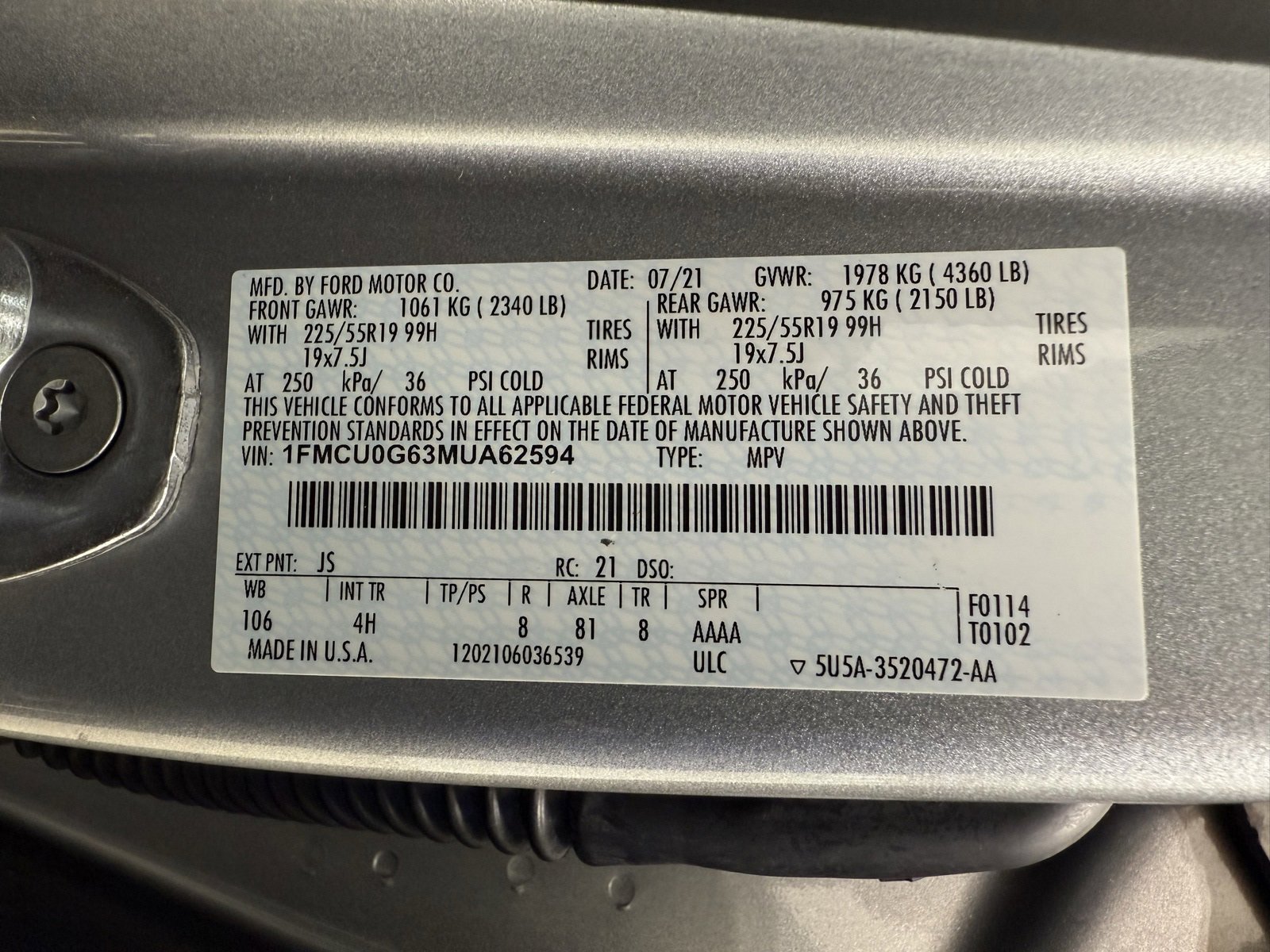 Used 2021 Ford Escape SE w/ SE Sport Appearance Package image 15