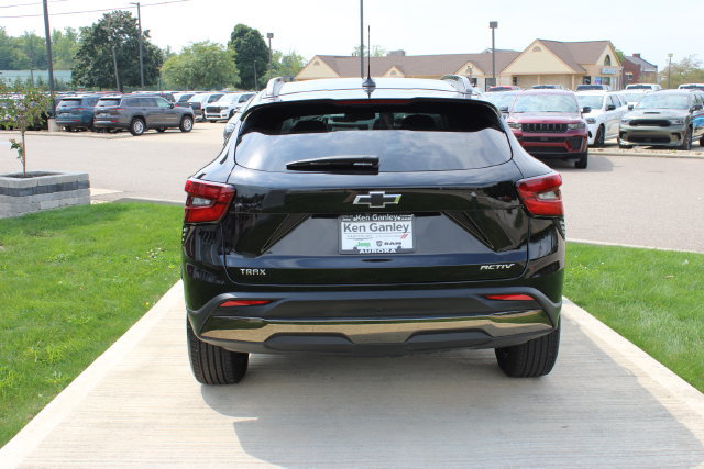 Used 2025 Chevrolet Trax ACTIV w/ Driver Confidence Package FWD image 28