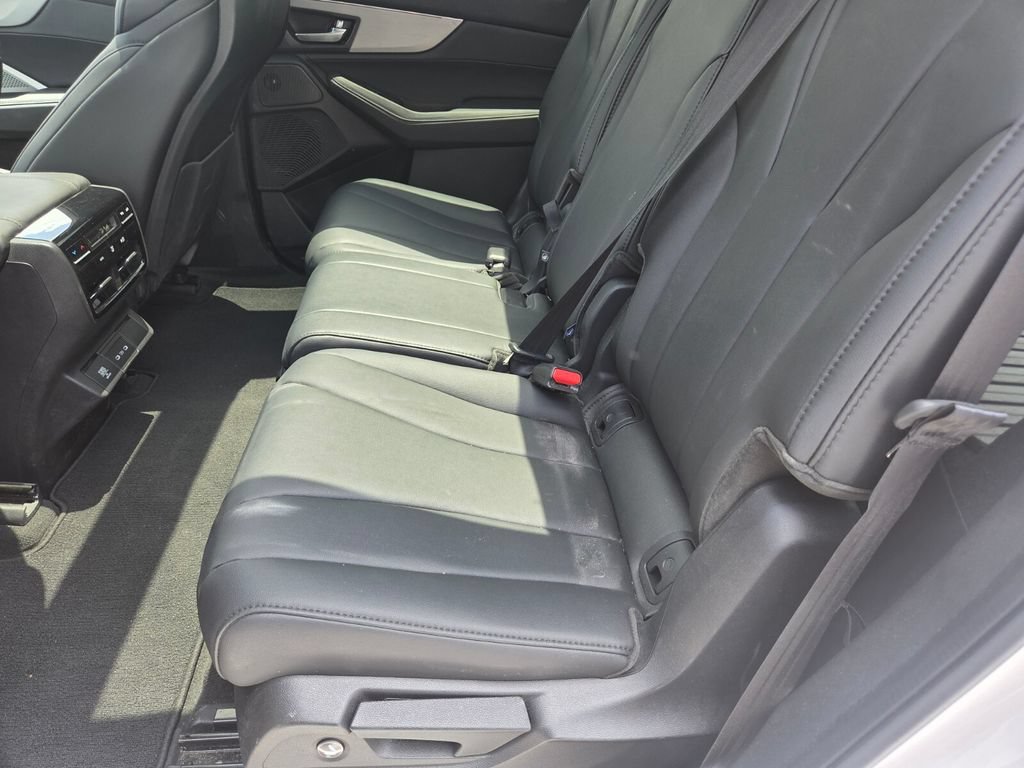 Used 2025 Acura MDX FWD image 24