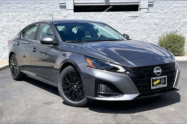 New 2026 Nissan Altima 2.5 SV FWD image 13