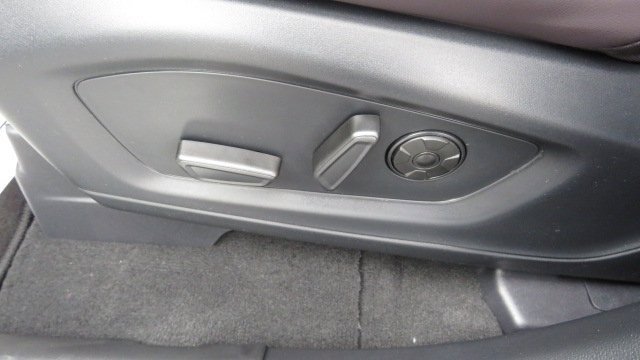 New 2026 Ford Explorer Platinum image 18