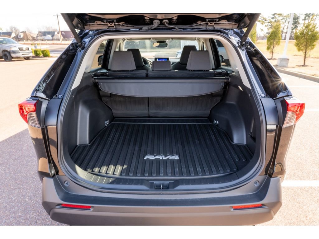 Certified 2025 Toyota RAV4 XLE image 14