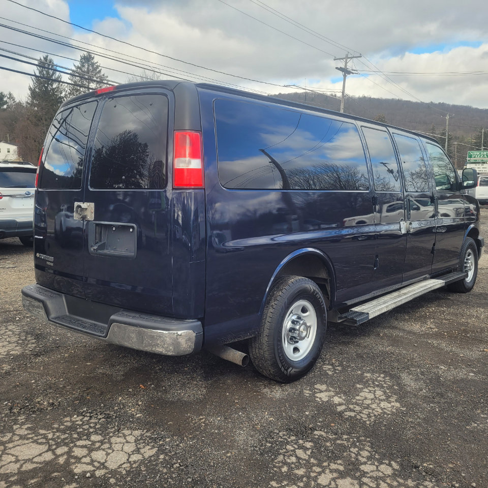 Used 2015 Chevrolet Express 3500 LT w/ LT Preferred Equipment Group image 8