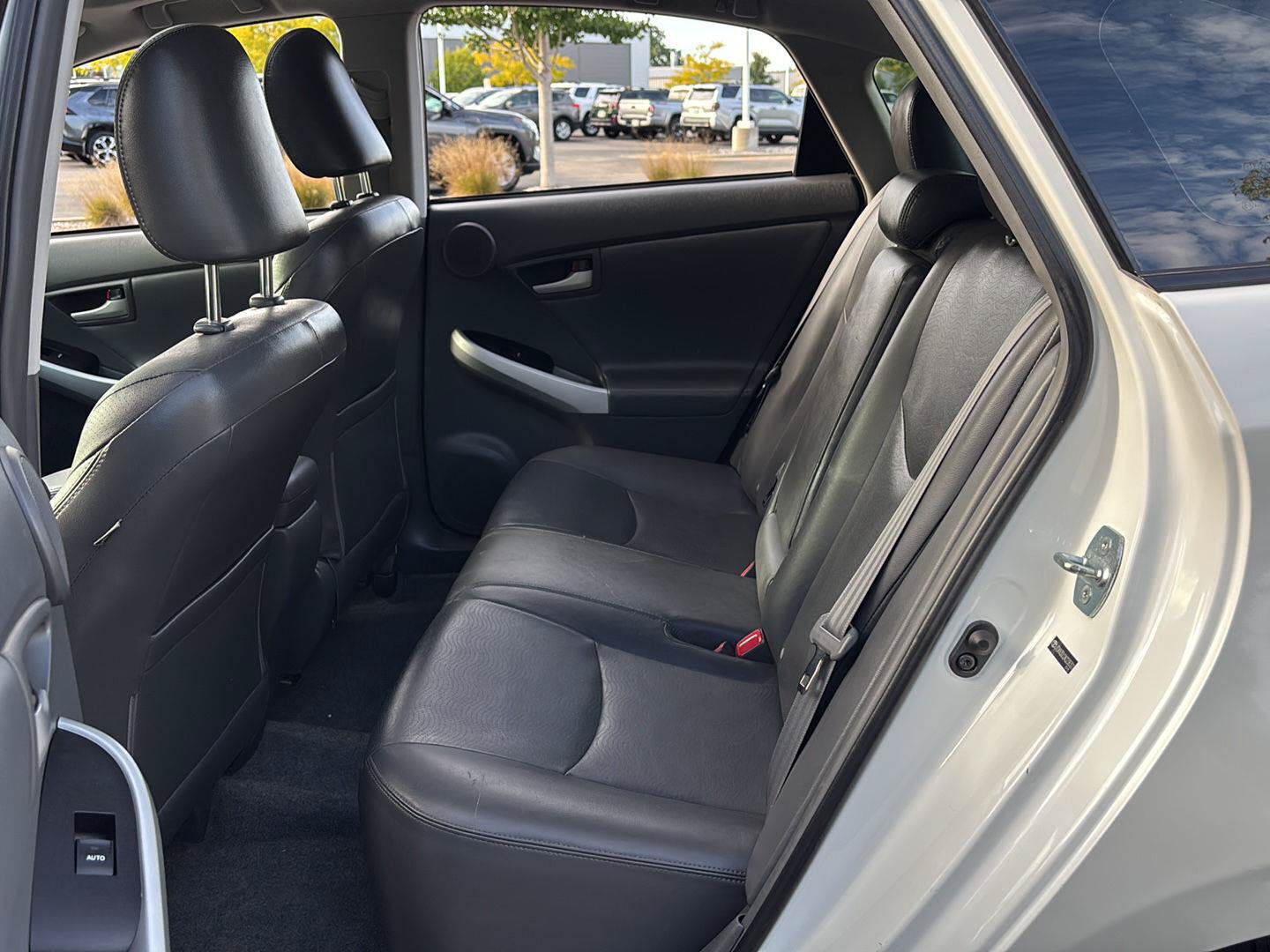 Used 2010 Toyota Prius Four w/ Solar Roof Pkg FWD image 16