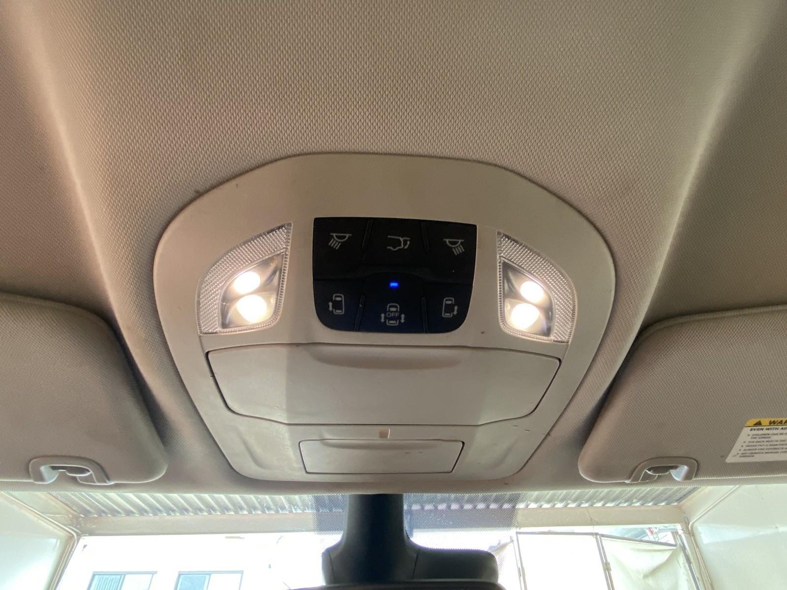Used 2024 Chrysler Pacifica Touring-L FWD image 26