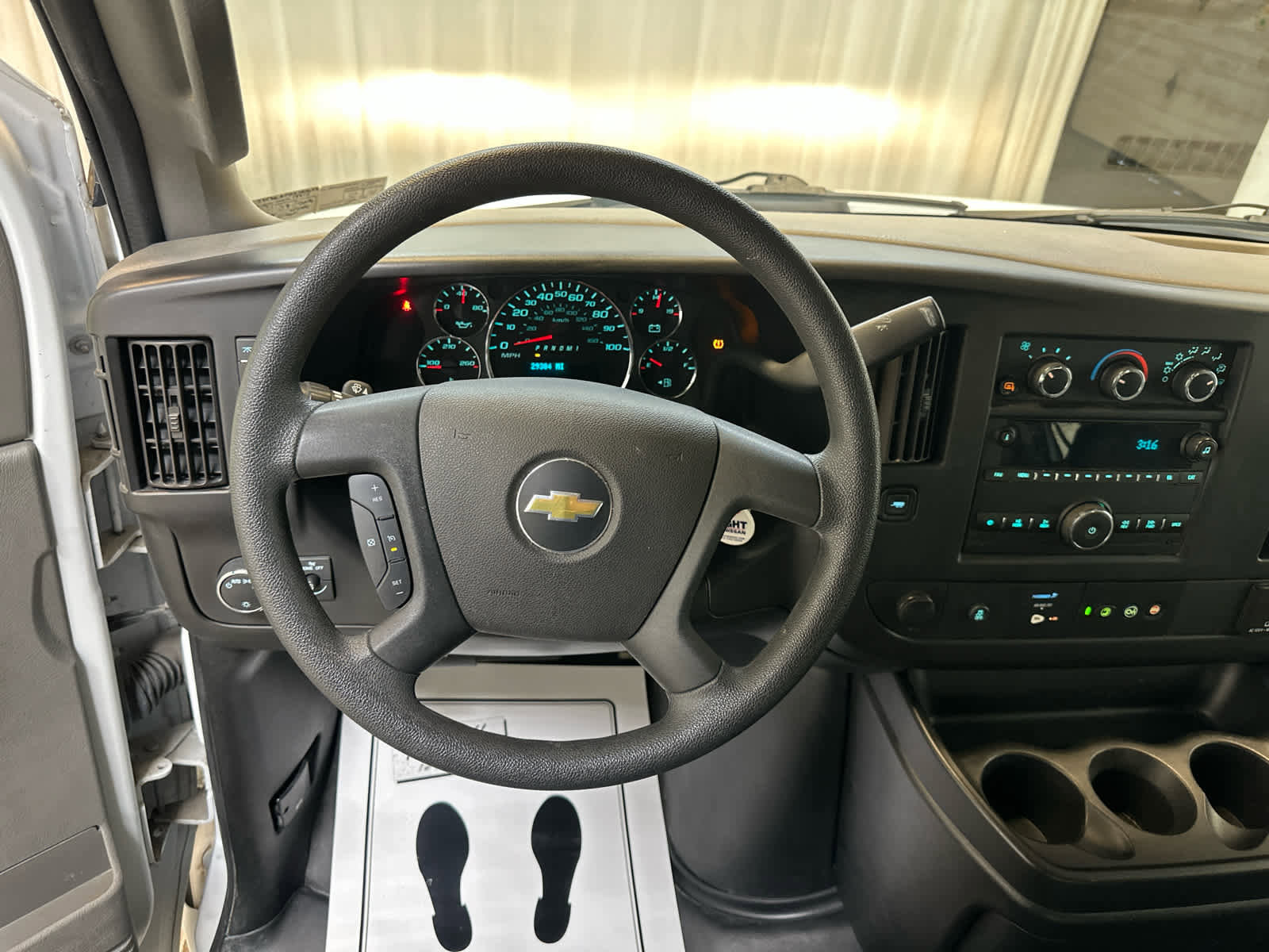 Used 2018 Chevrolet Express 2500 w/ Driver Convenience Package image 3
