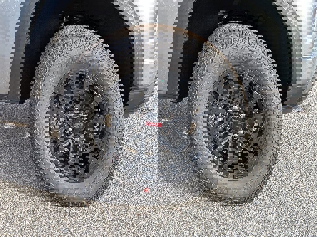 New 2026 GMC Canyon Elevation w/ Convenience Package image 12