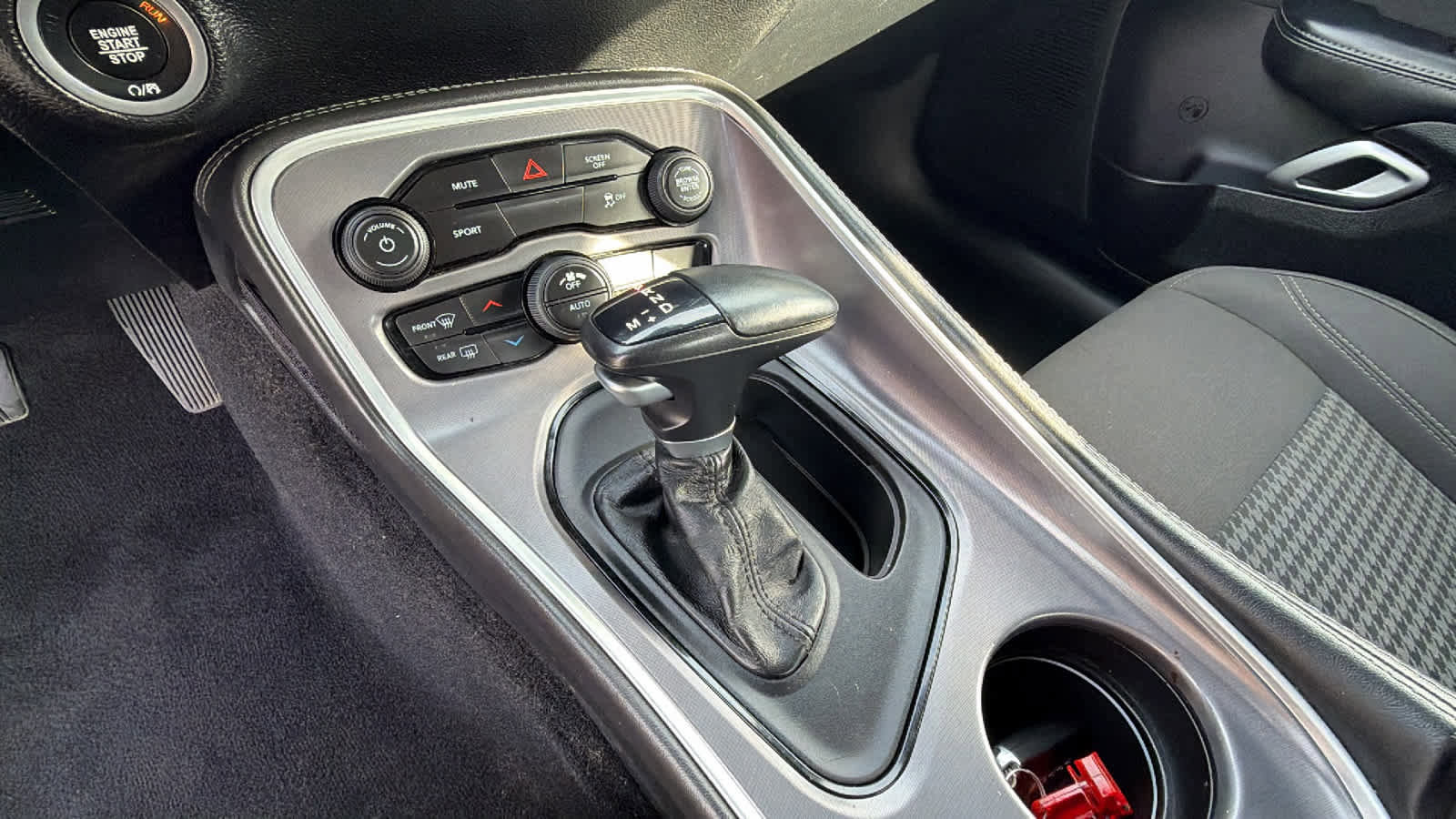 Used 2020 Dodge Challenger SXT w/ Blacktop Package image 13