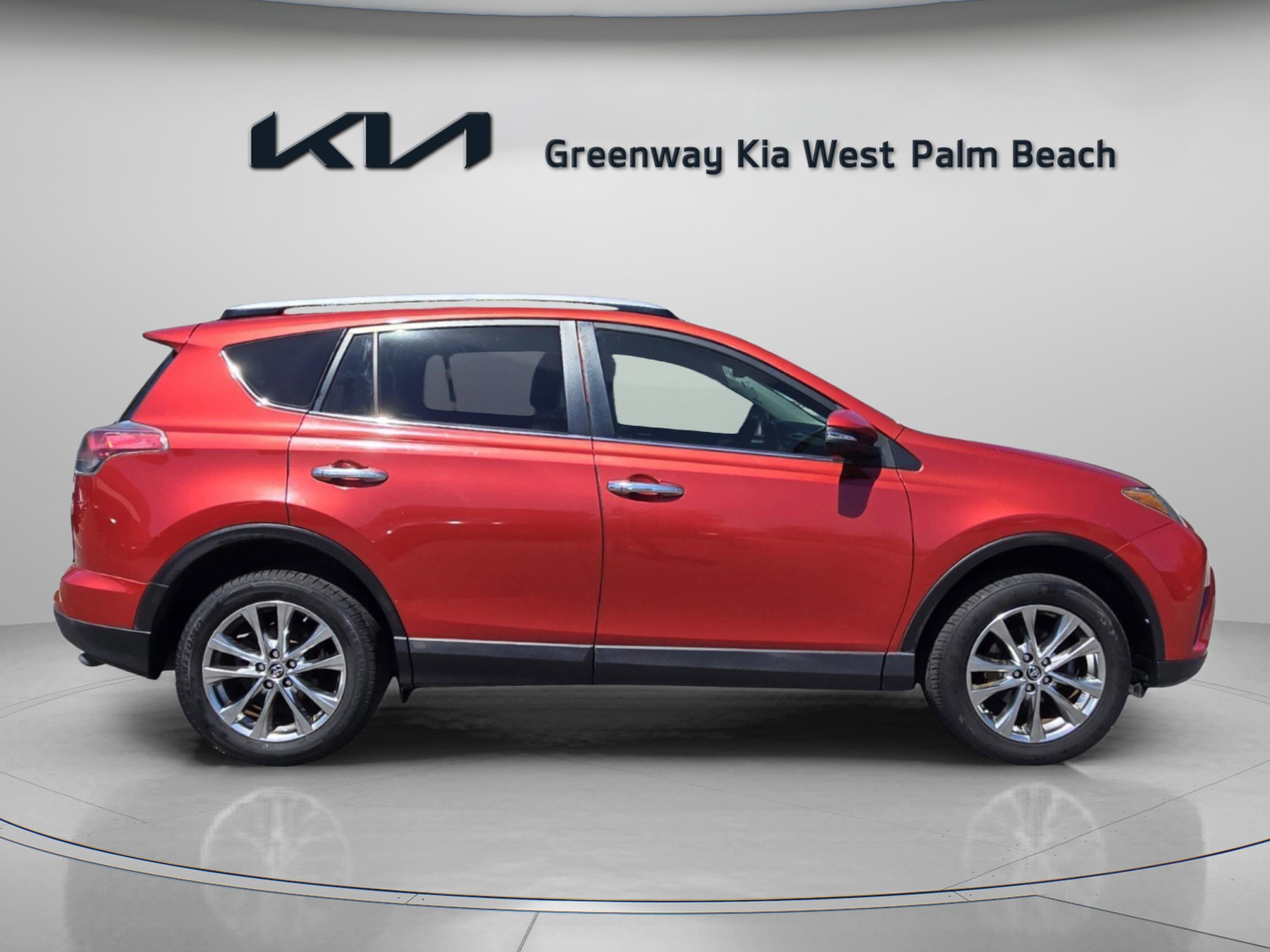 Used 2016 Toyota RAV4 Limited image 8