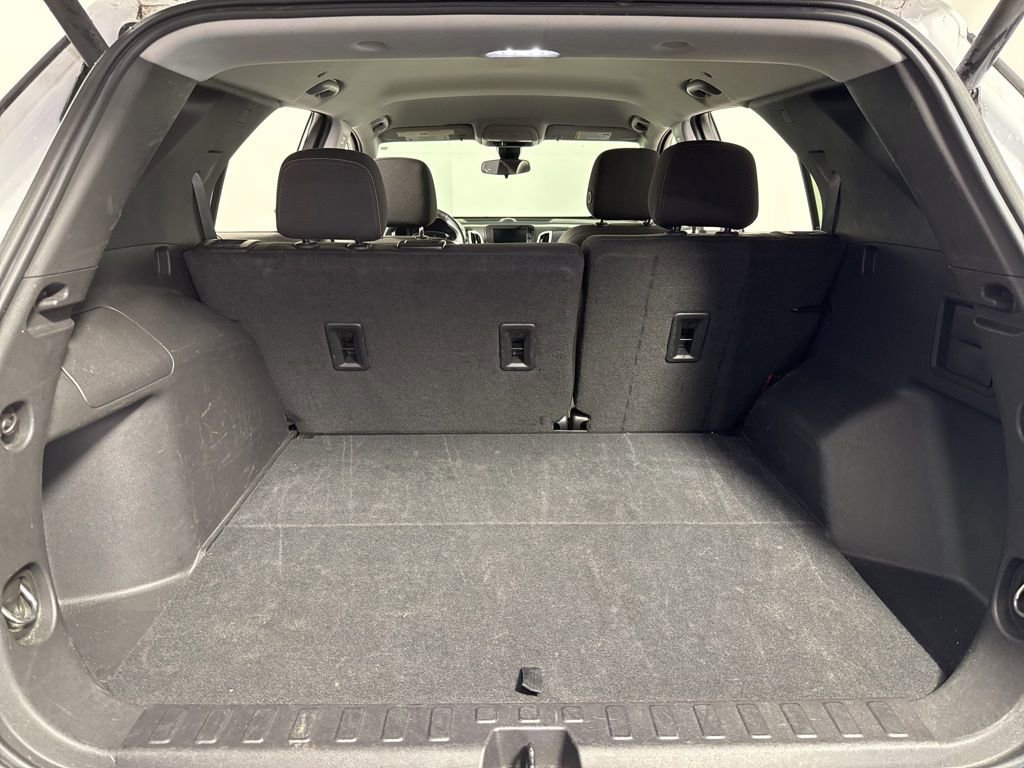 Used 2024 Chevrolet Equinox LT image 20