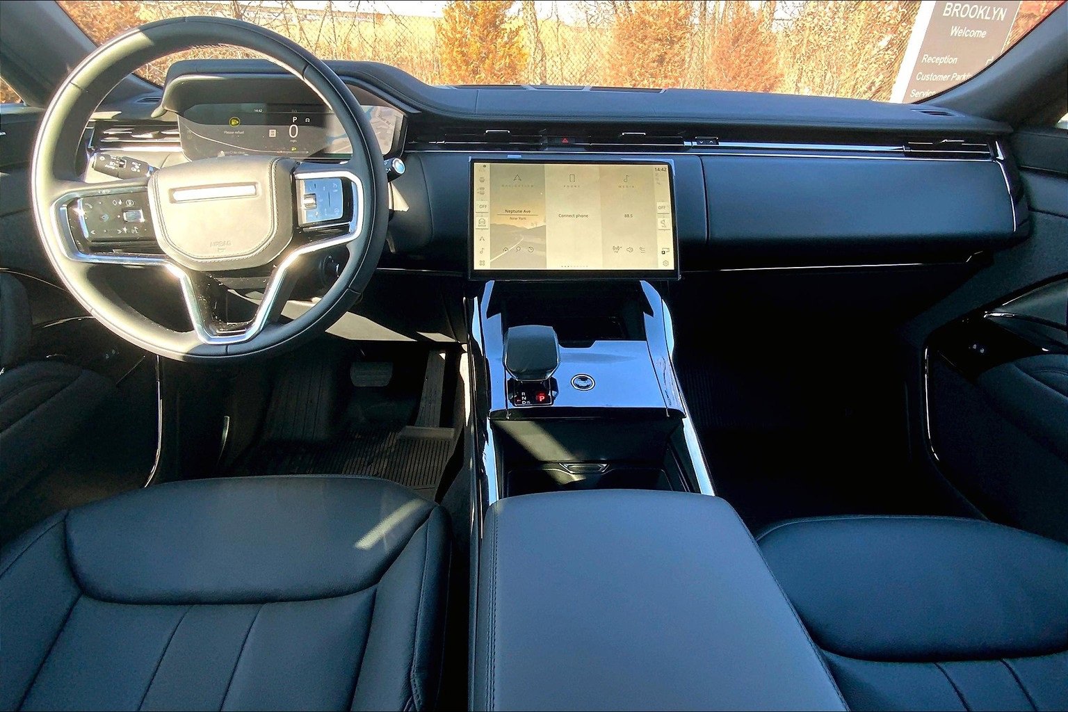 New 2025 Land Rover Range Rover Sport image 5