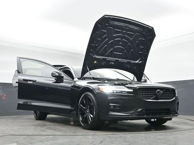 Used 2023 Volvo S60 B5 Plus w/ Climate Package image 54