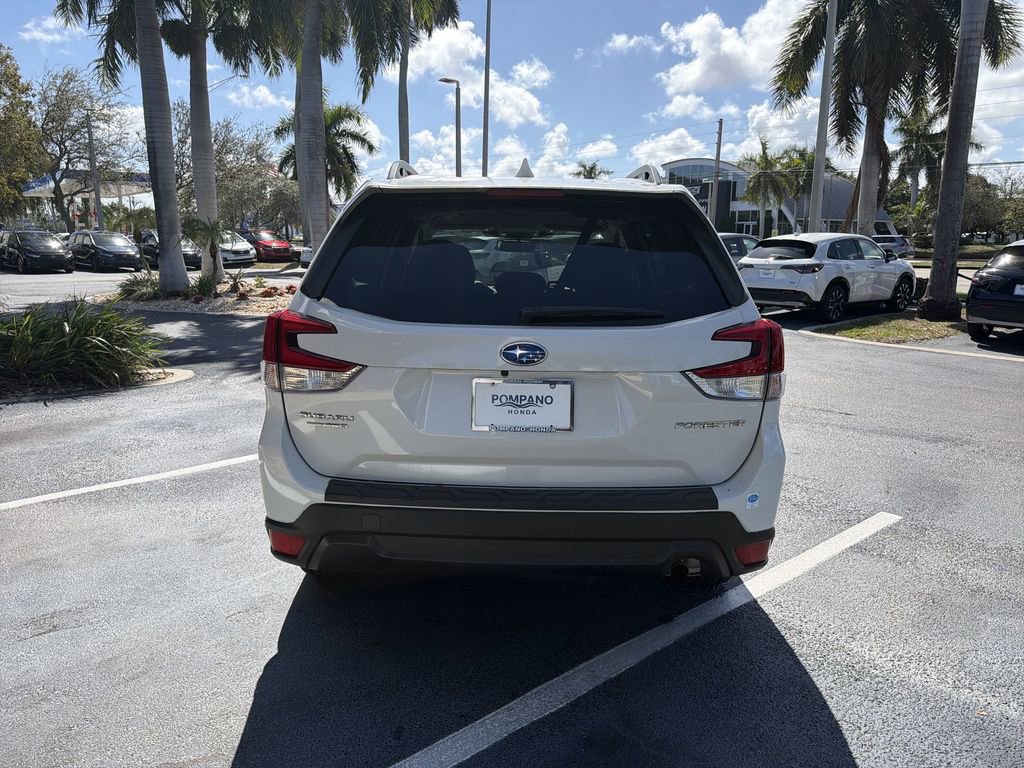 Used 2022 Subaru Forester Premium w/ Popular Package #2 AWD/4WD image 7