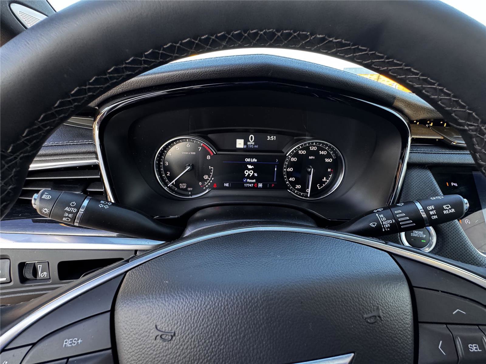 Used 2025 Cadillac XT5 Premium Luxury image 15