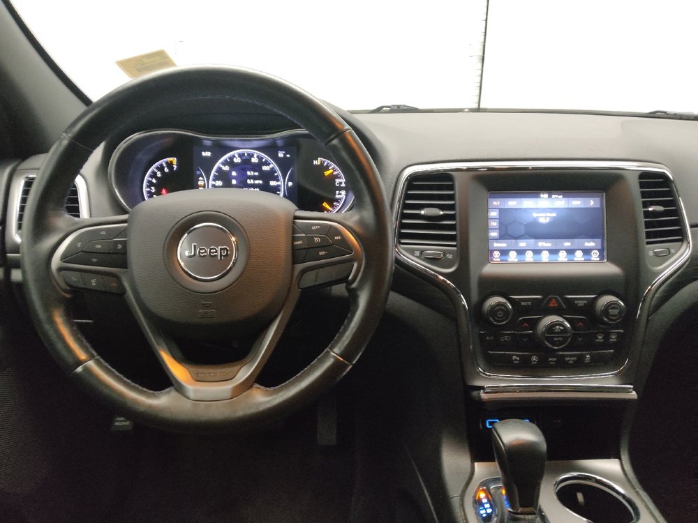 Used 2019 Jeep Grand Cherokee Laredo image 22