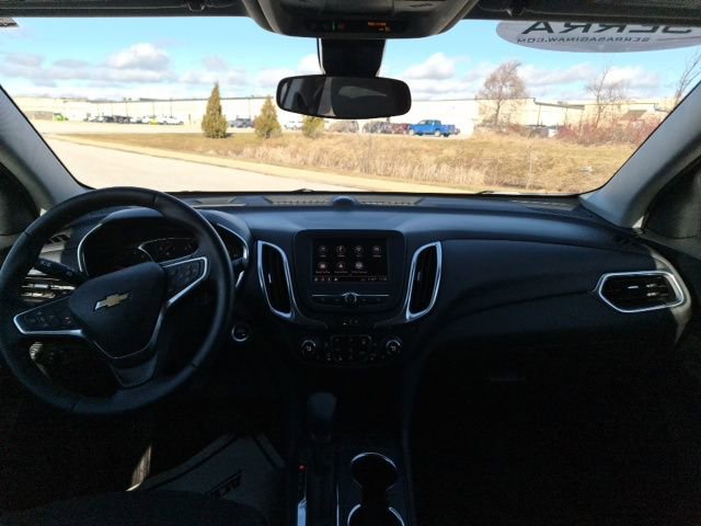 Used 2023 Chevrolet Equinox LT image 32