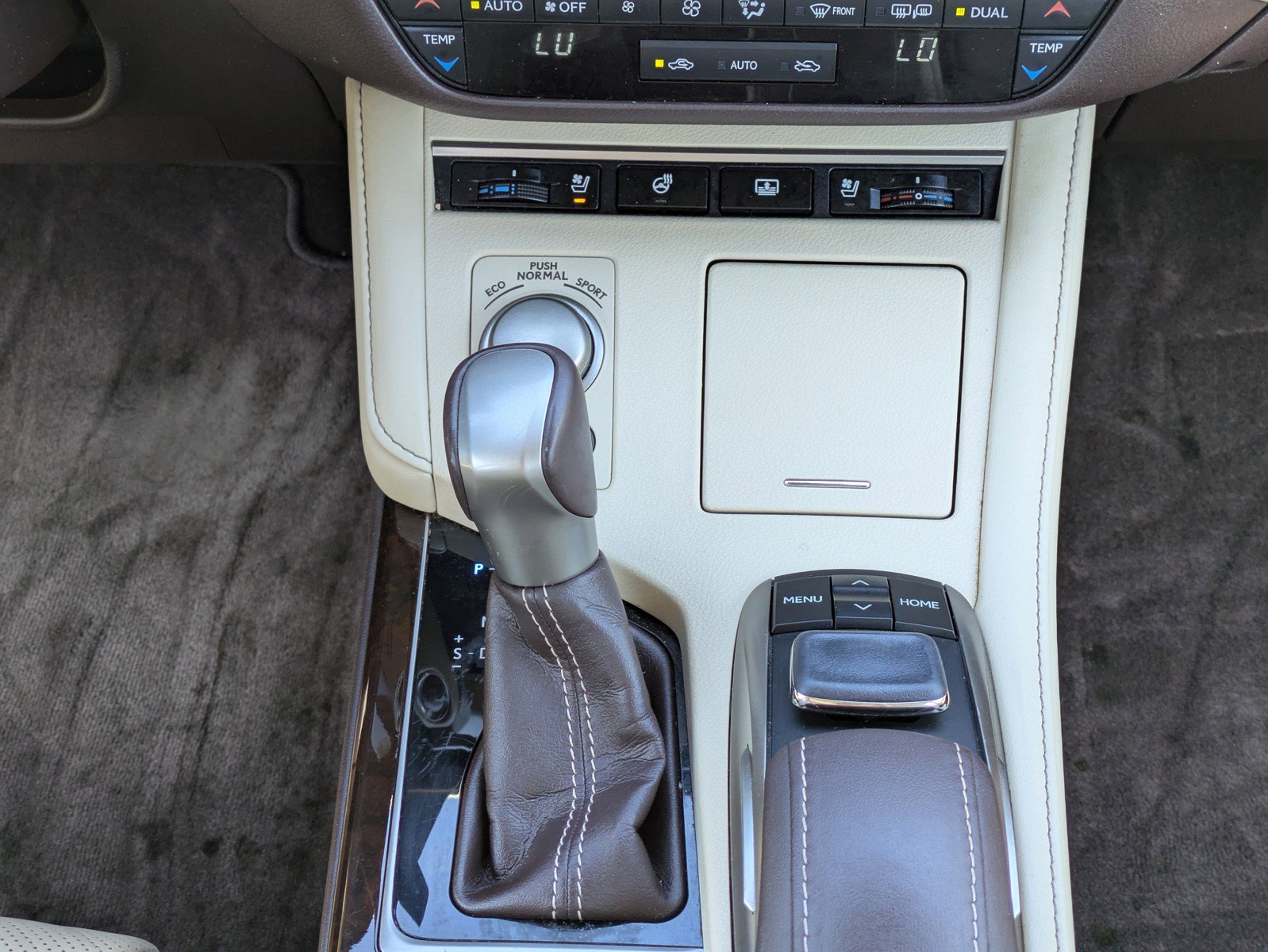 Used 2016 Lexus ES 350 w/ Luxury Package w/Wood Trim image 15